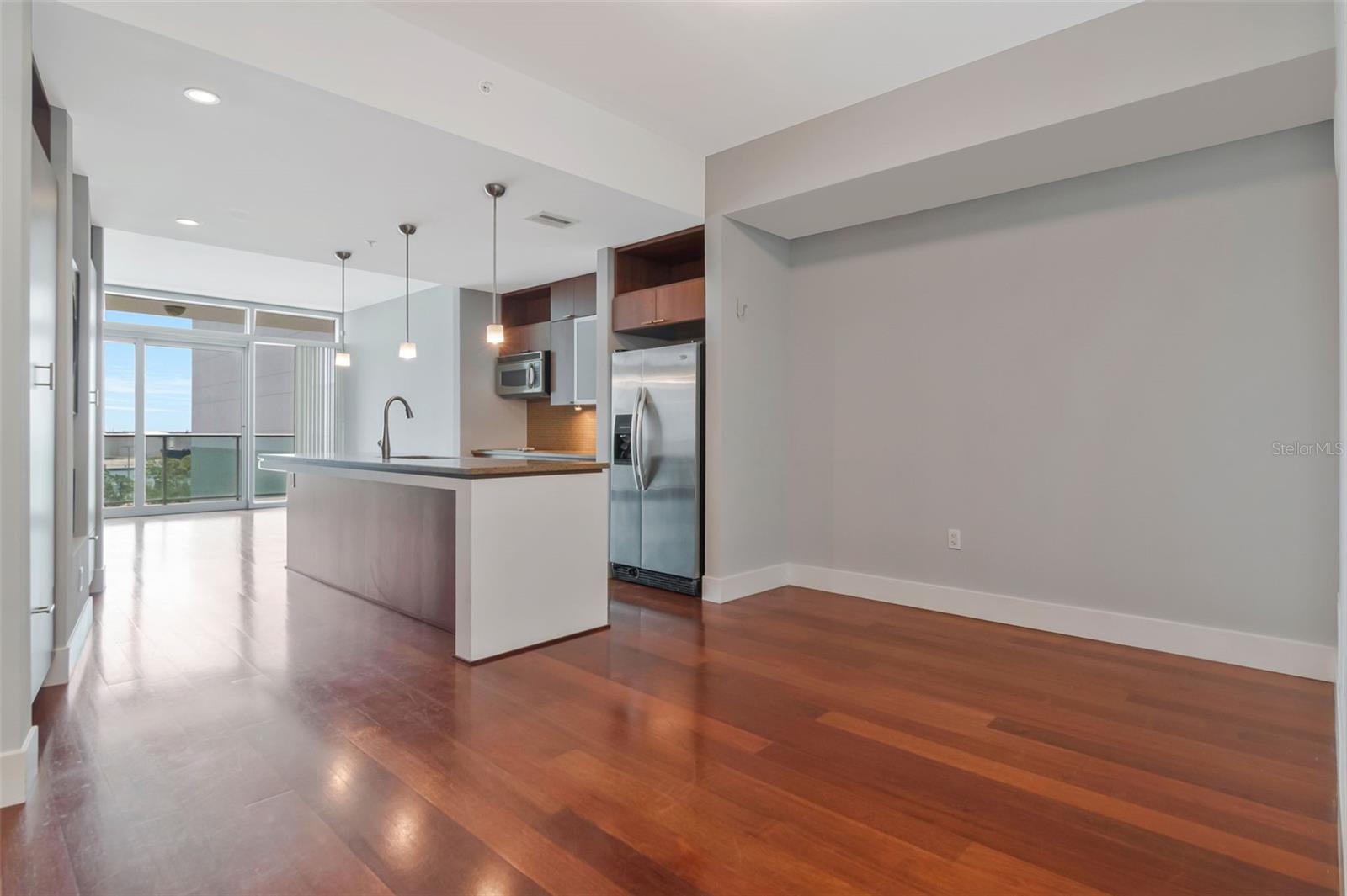 THE PLACE AT CHANNELSIDE A CON - Residential