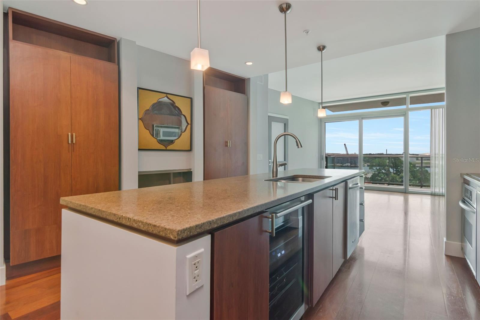 THE PLACE AT CHANNELSIDE A CON - Residential