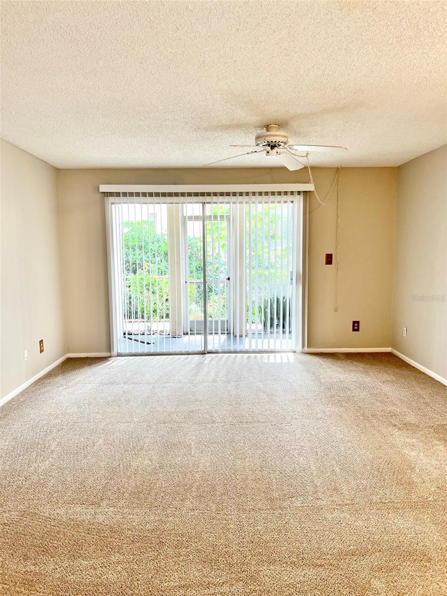 ROYAL ARMS CONDO - Residential