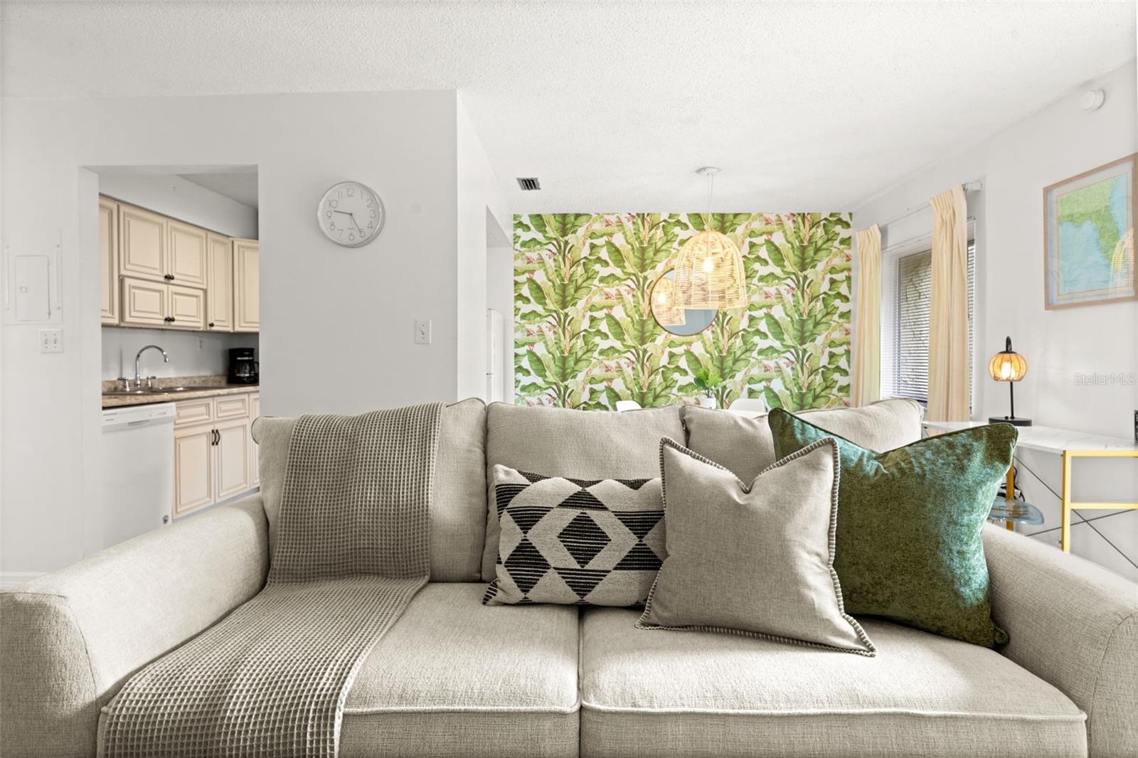 WOODSIDE VILLAGE CONDO - Residential Lease