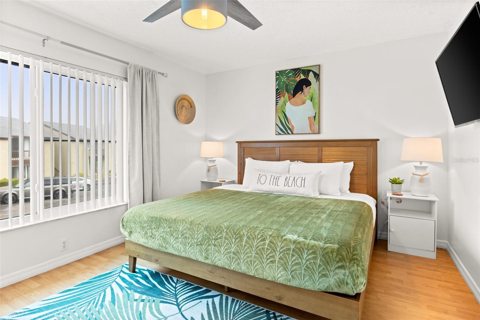 WOODSIDE VILLAGE CONDO - Residential Lease