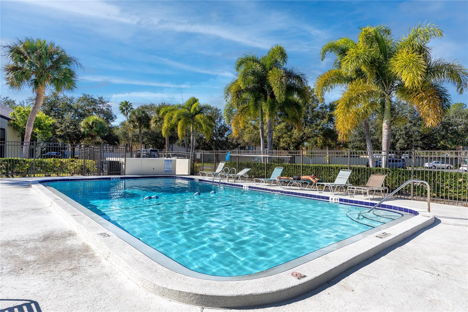 WOODSIDE VILLAGE CONDO - Residential Lease