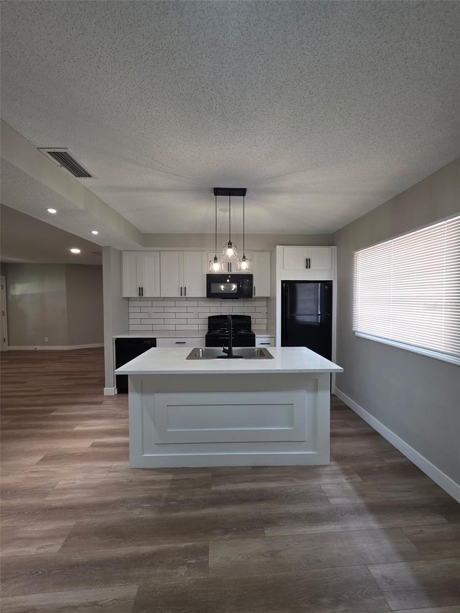 HUSSONS ADD - Residential Lease