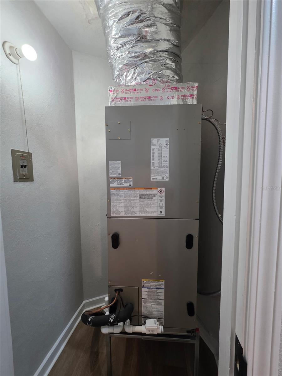 HUSSONS ADD - Residential Lease