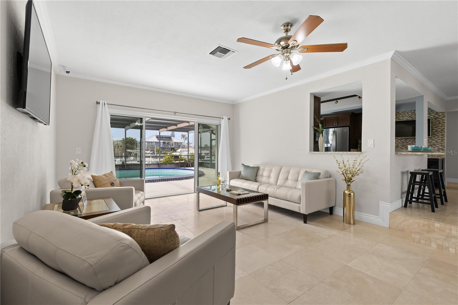 TIERRA VERDE - Residential