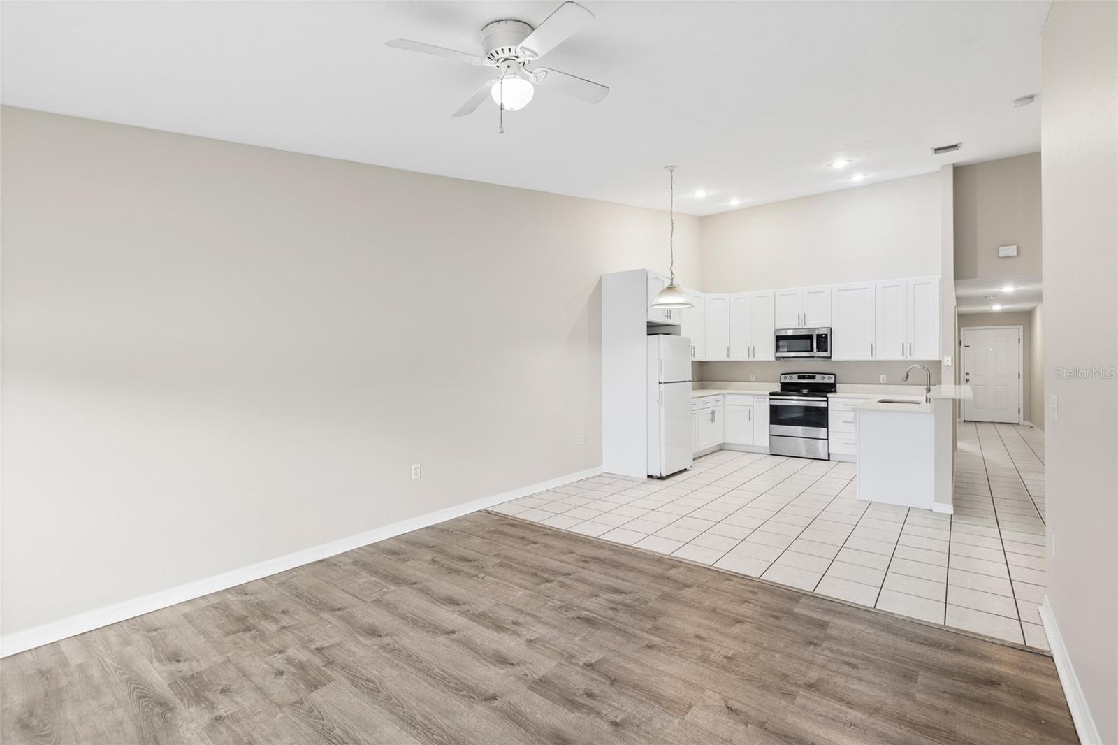 HIGHLAND OAKS - Residential