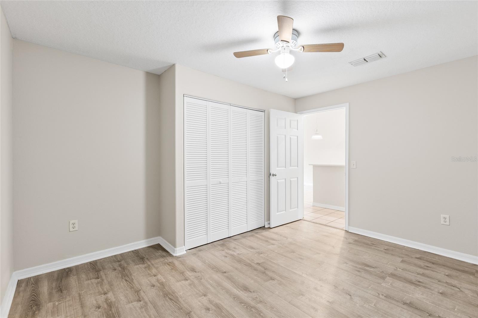 HIGHLAND OAKS - Residential