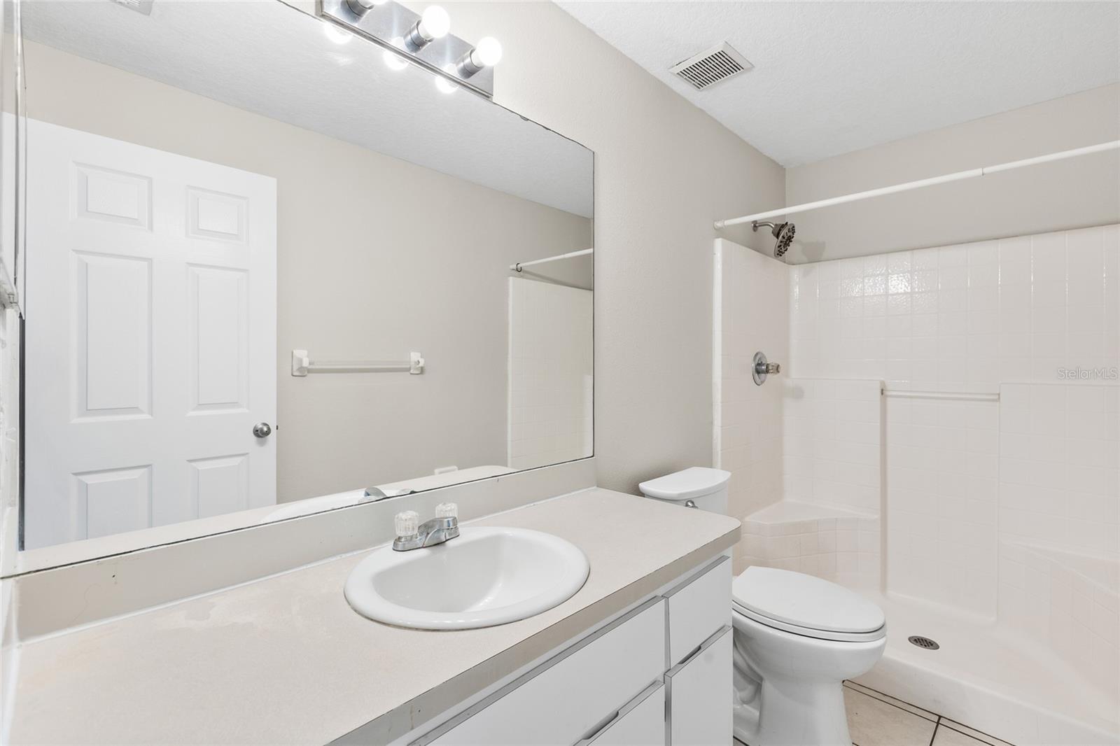 HIGHLAND OAKS - Residential