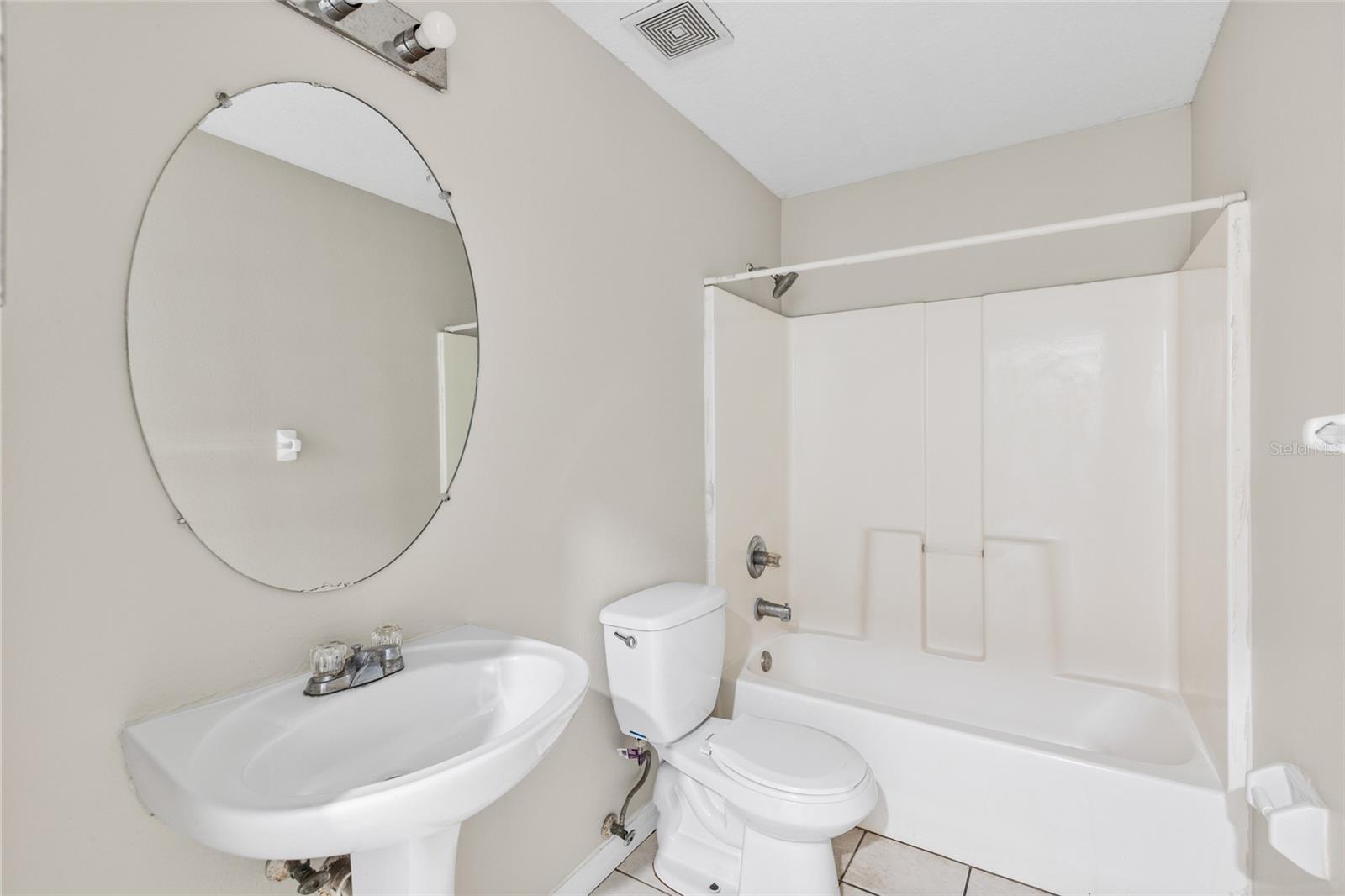 HIGHLAND OAKS - Residential