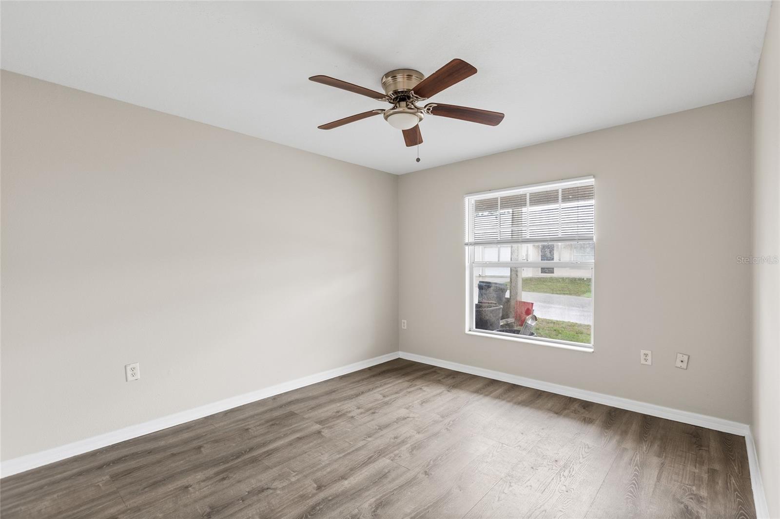 HIGHLAND OAKS - Residential