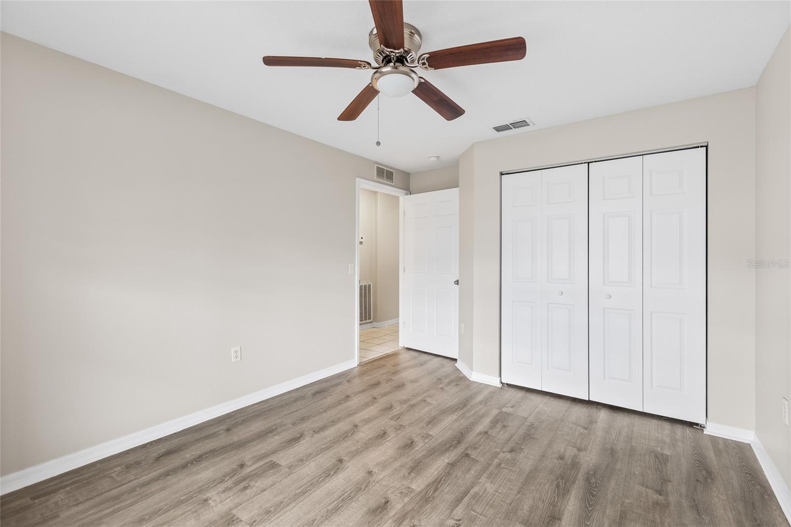 HIGHLAND OAKS - Residential