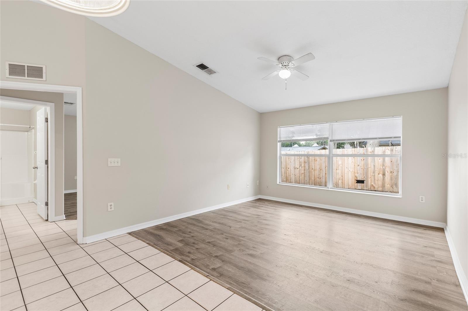 HIGHLAND OAKS - Residential
