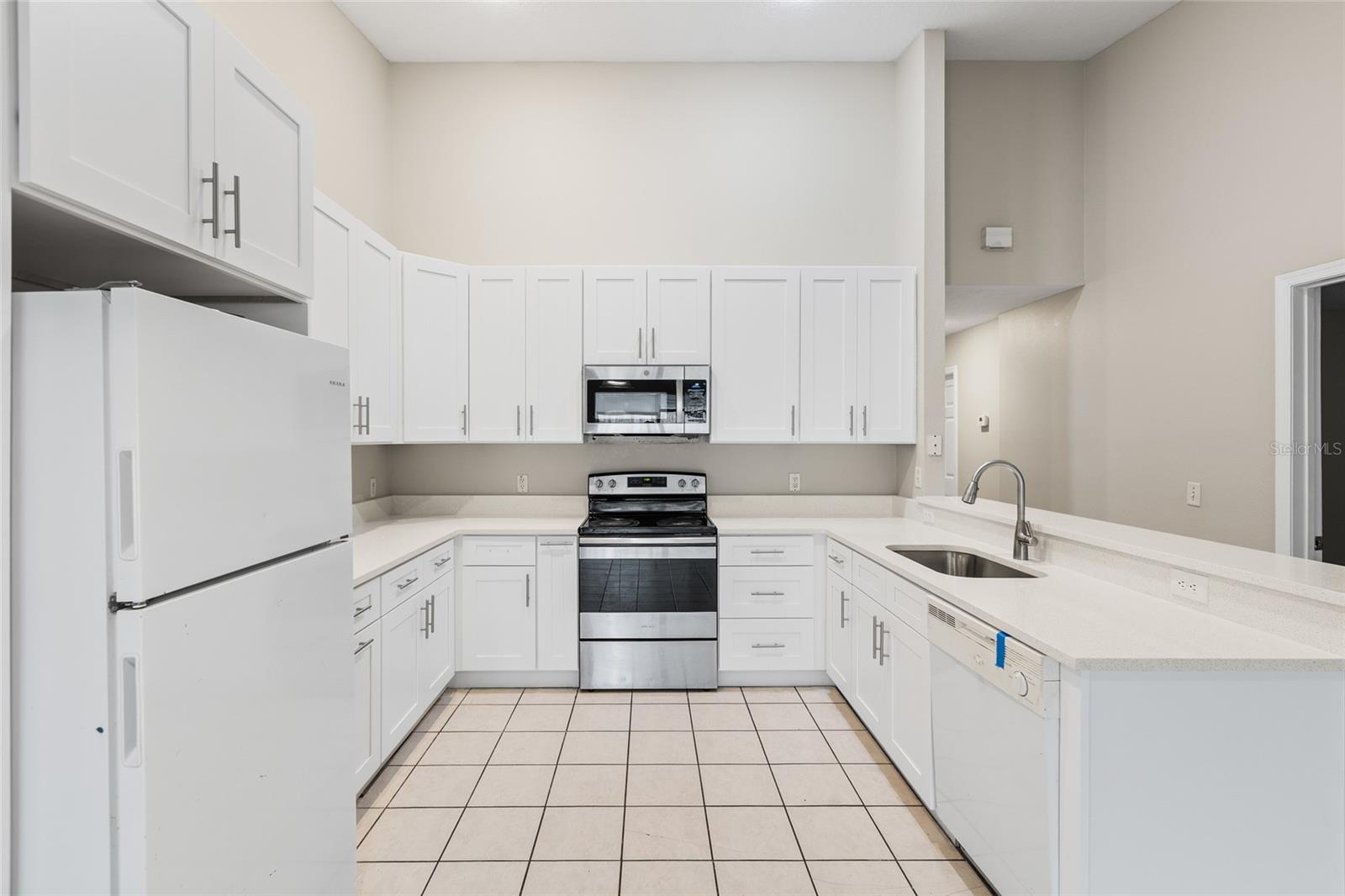 HIGHLAND OAKS - Residential