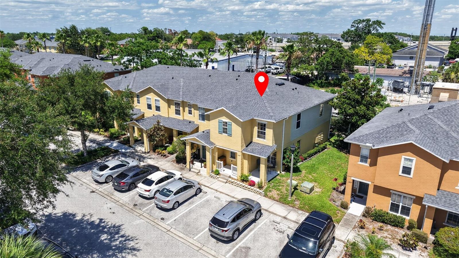 SUNSET POINTE TWNHMS - Residential