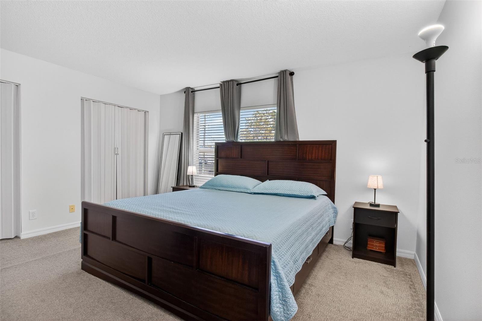 SUNSET POINTE TWNHMS - Residential