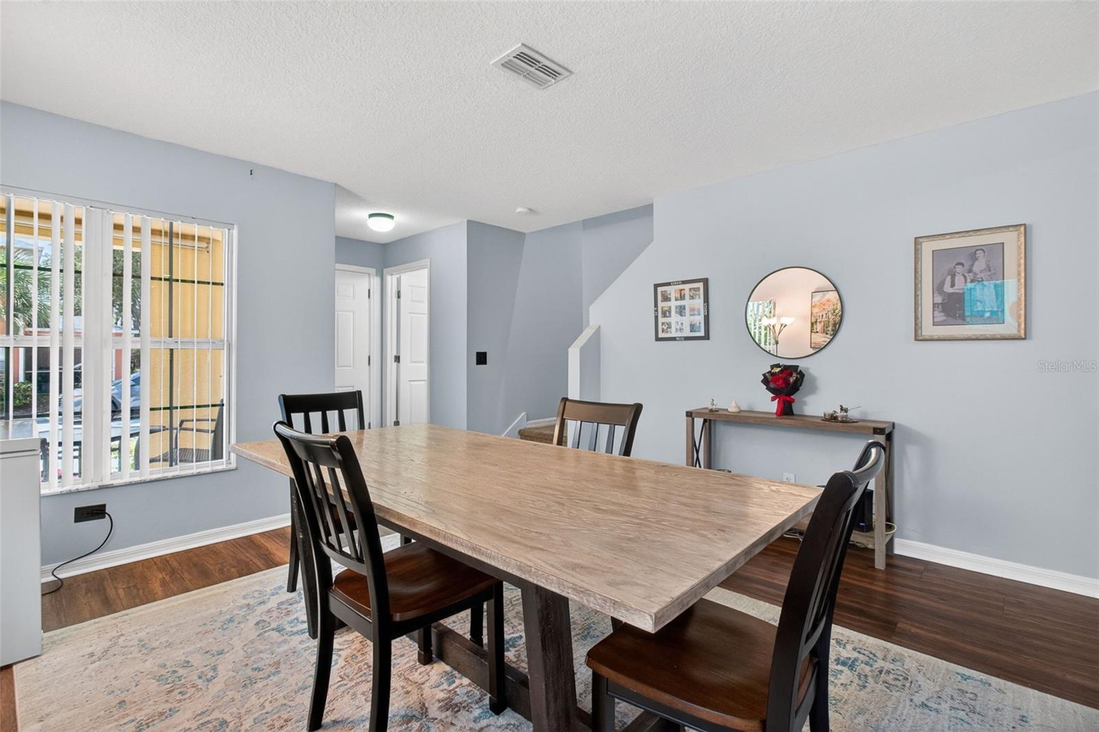 SUNSET POINTE TWNHMS - Residential
