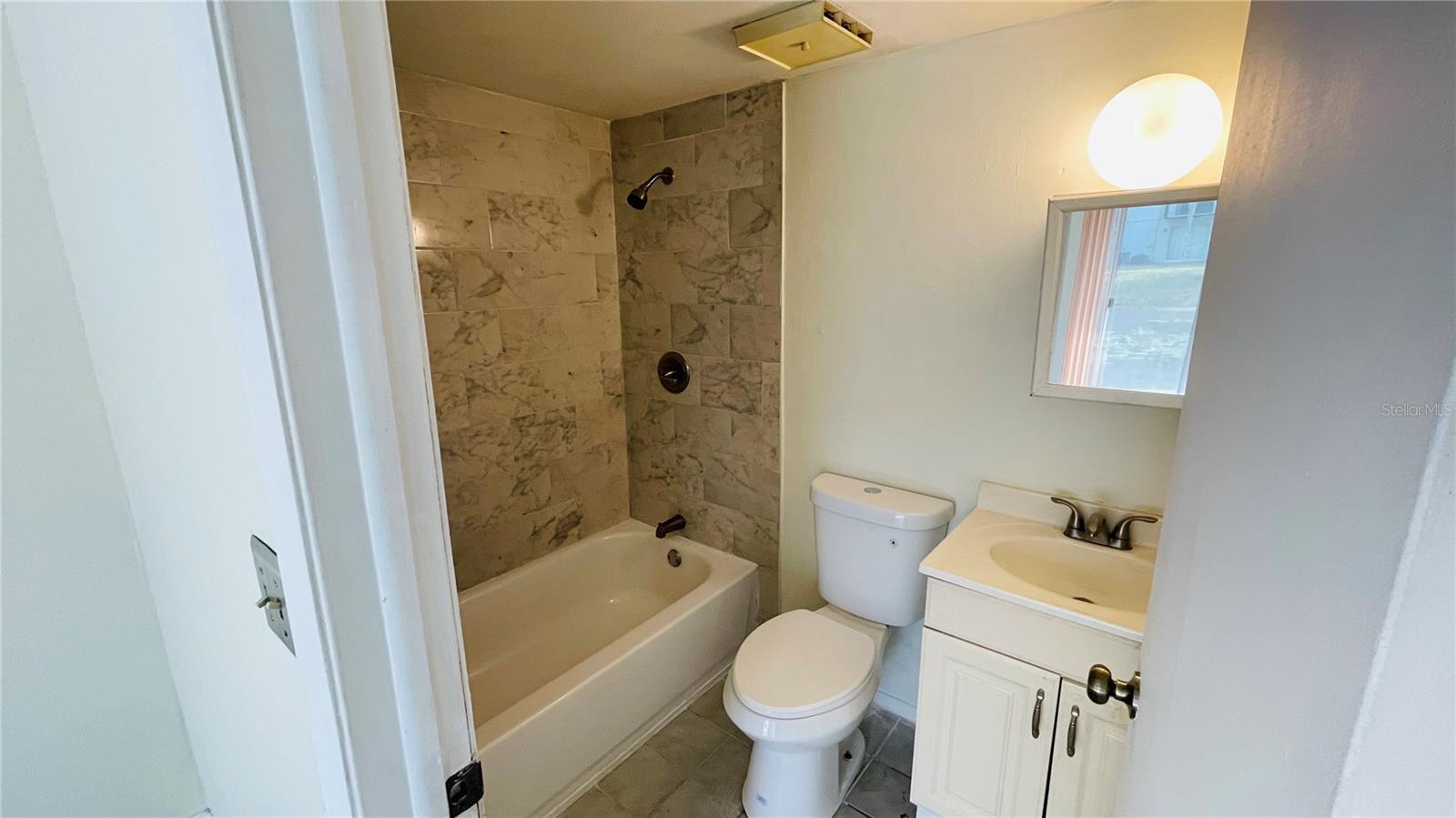 WATERSIDE CONDO I - Residential