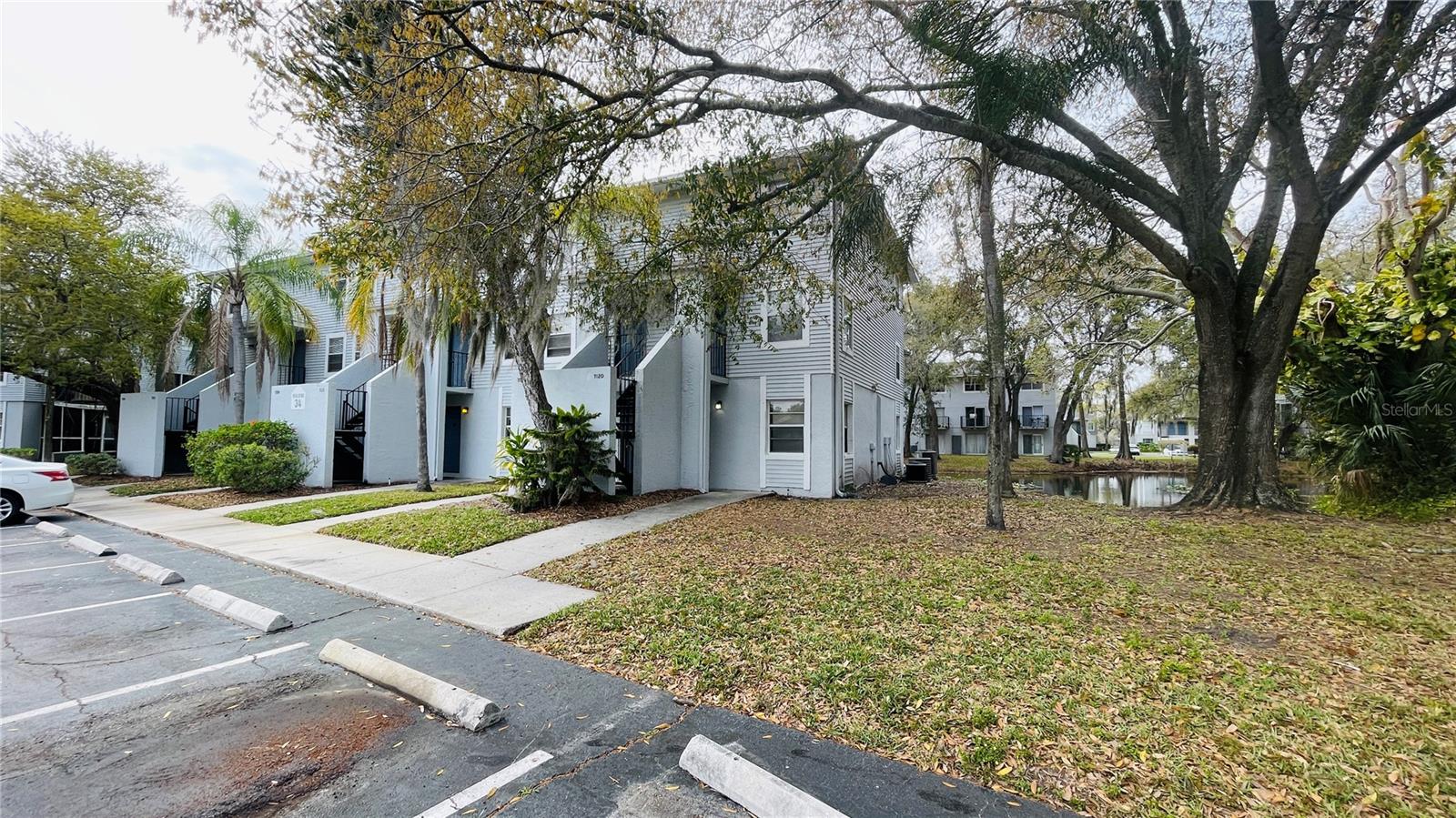 WATERSIDE CONDO I - Residential