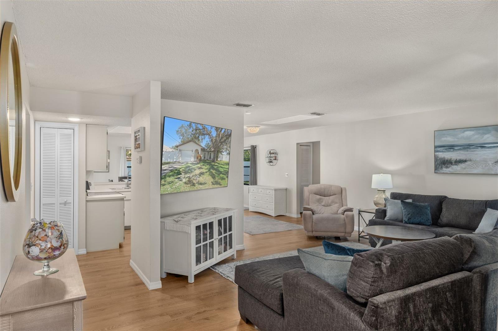 SPRING HILL - Residential