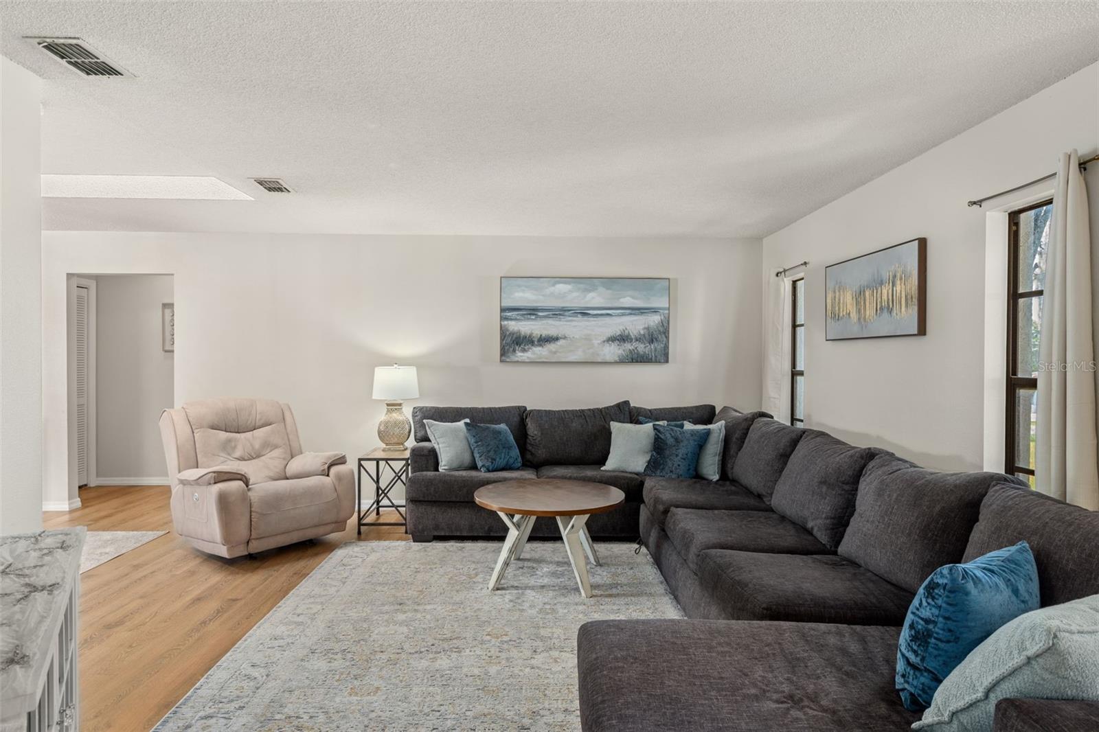 SPRING HILL - Residential
