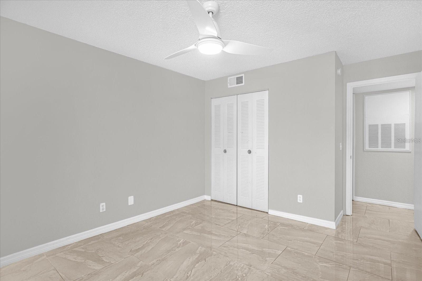 RESIDENCES/MILLENIA - Residential Lease