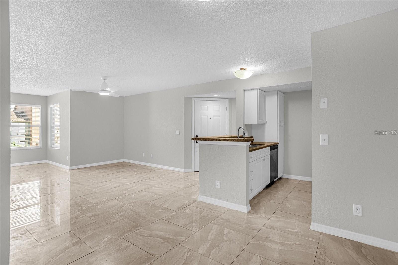 RESIDENCES/MILLENIA - Residential Lease