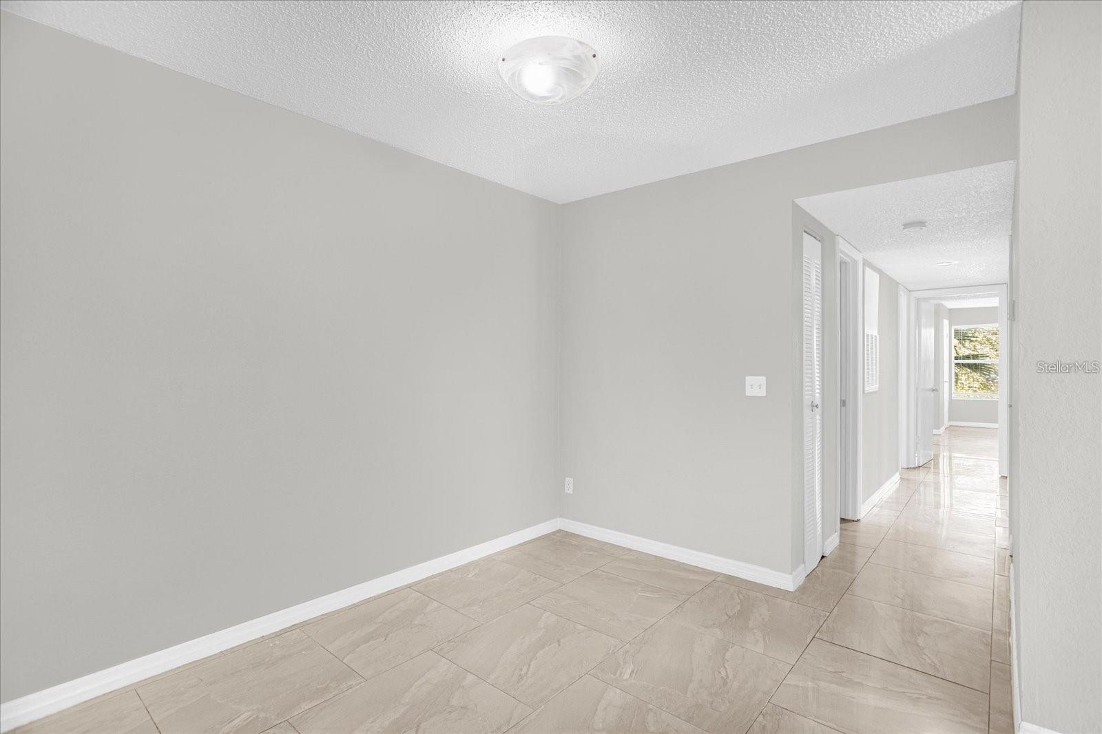 RESIDENCES/MILLENIA - Residential Lease