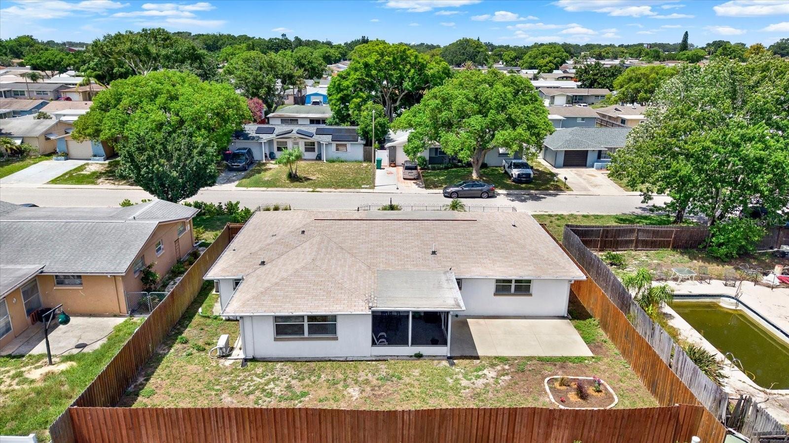 COLONIAL HILLS - Residential