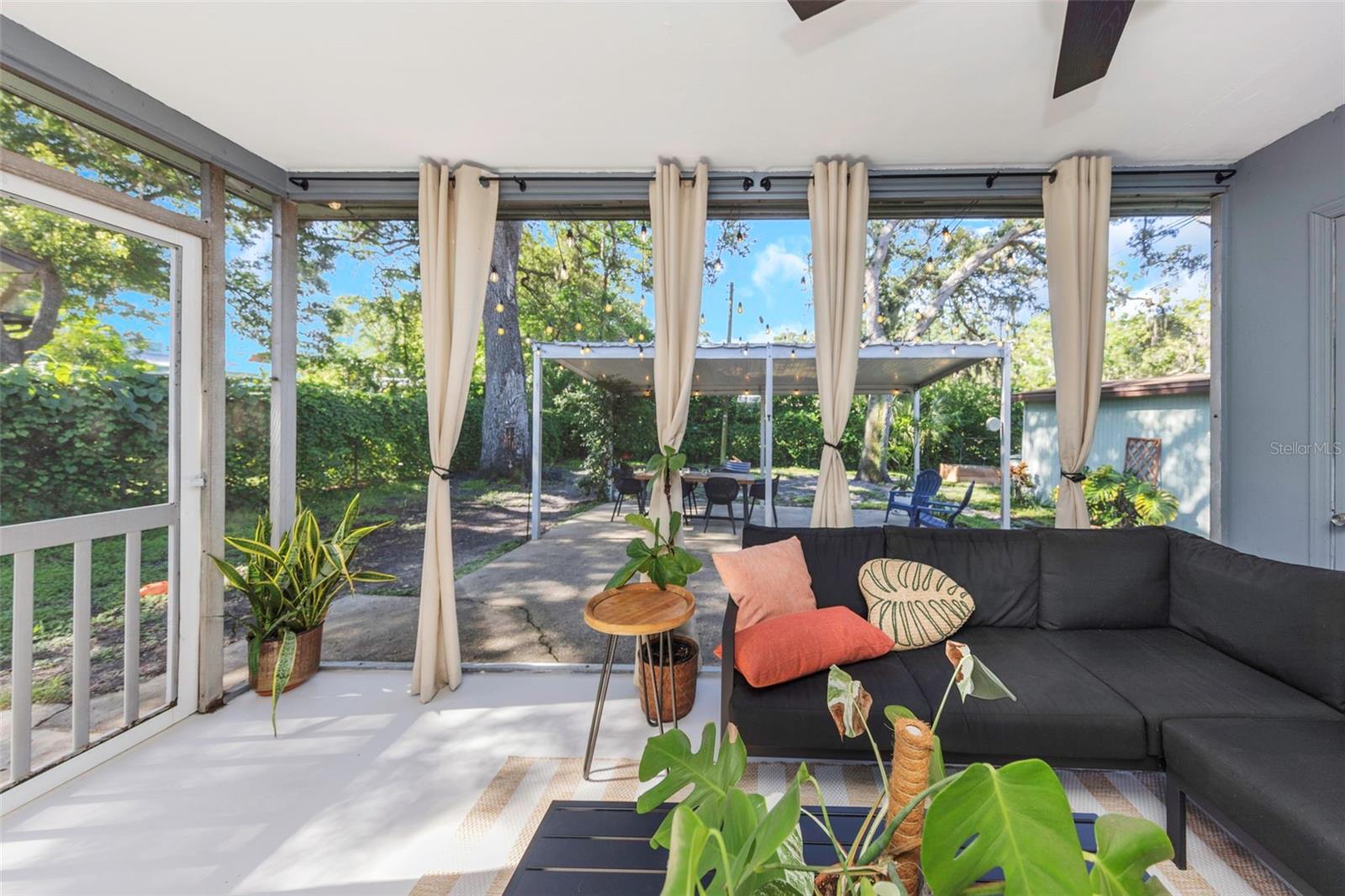 OAK HAVEN ESTATES - Residential