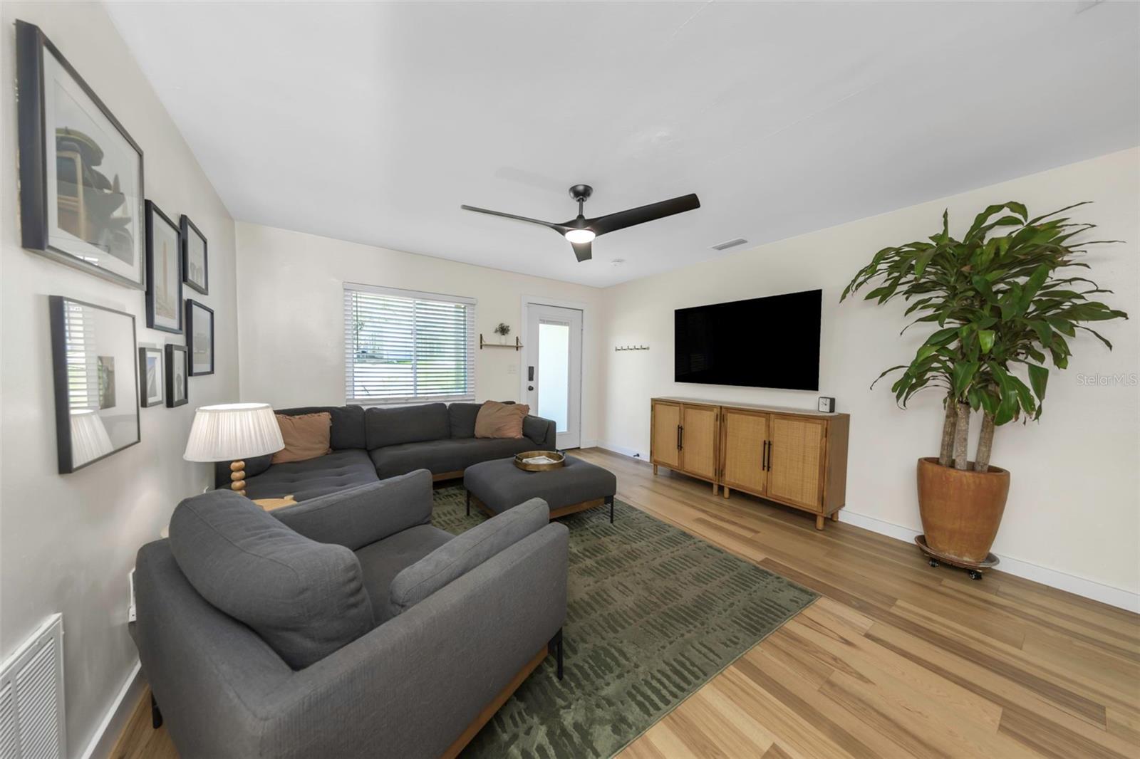 OAK HAVEN ESTATES - Residential