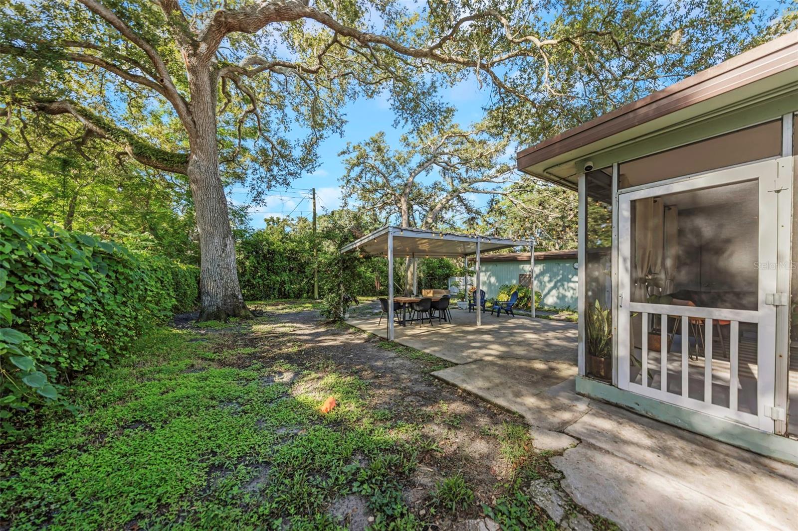 OAK HAVEN ESTATES - Residential