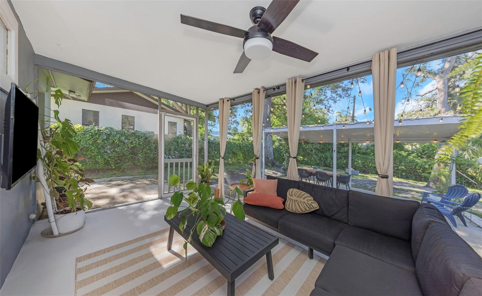 OAK HAVEN ESTATES - Residential