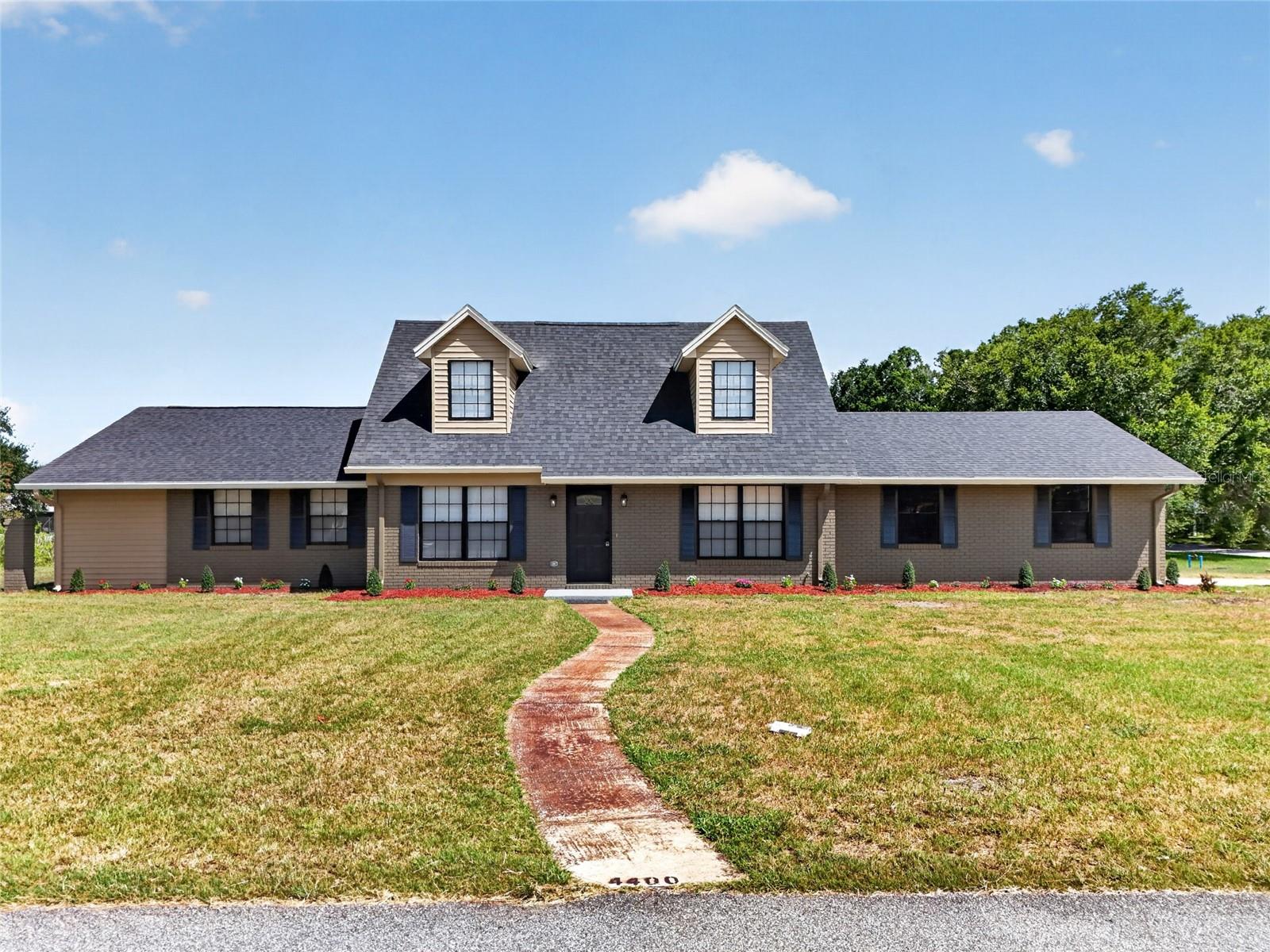 PINE LAKE ESTATES UNIT 4 - Residential