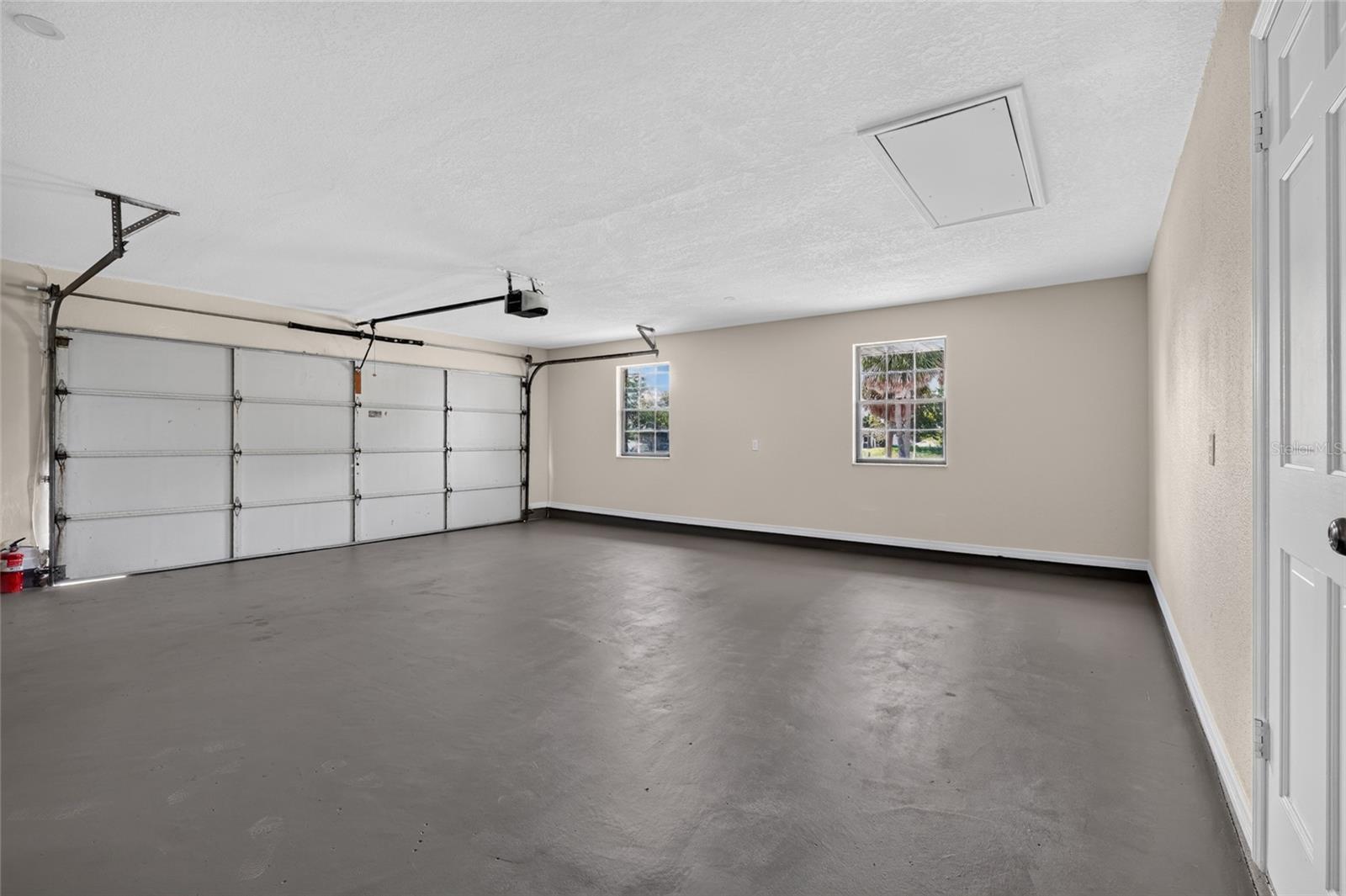 PINE LAKE ESTATES UNIT 4 - Residential