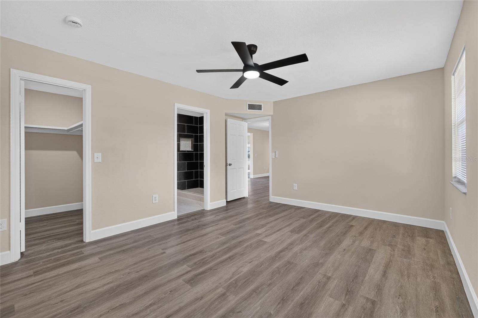 PINE LAKE ESTATES UNIT 4 - Residential