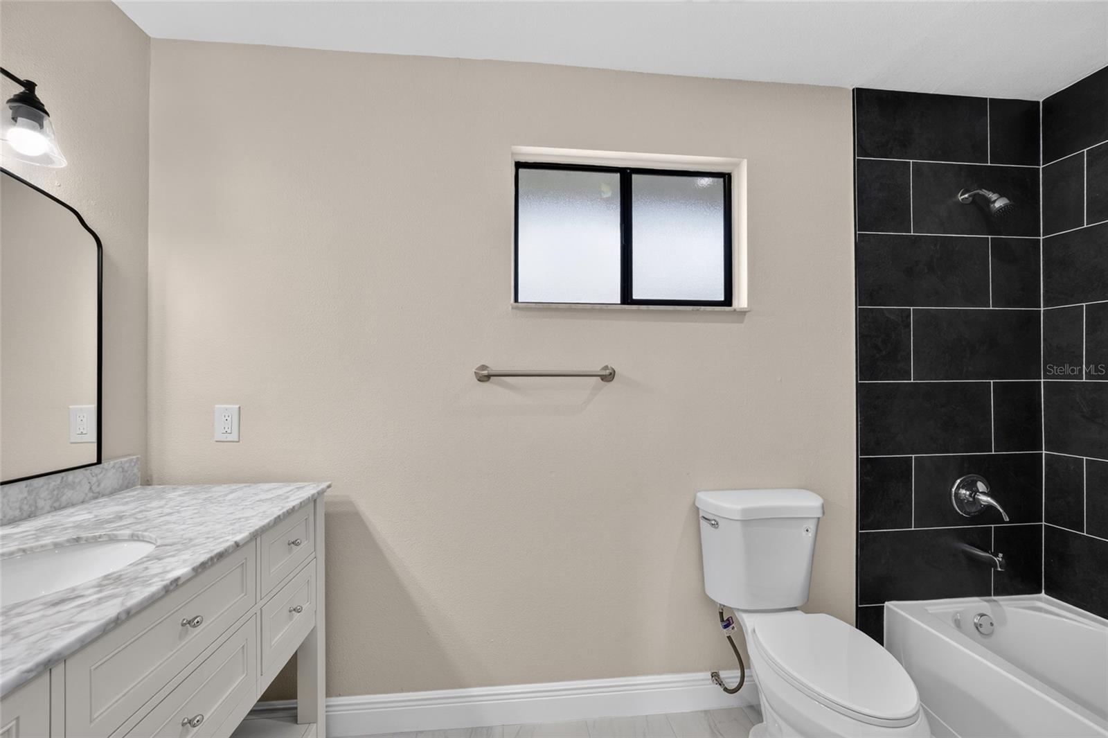 PINE LAKE ESTATES UNIT 4 - Residential