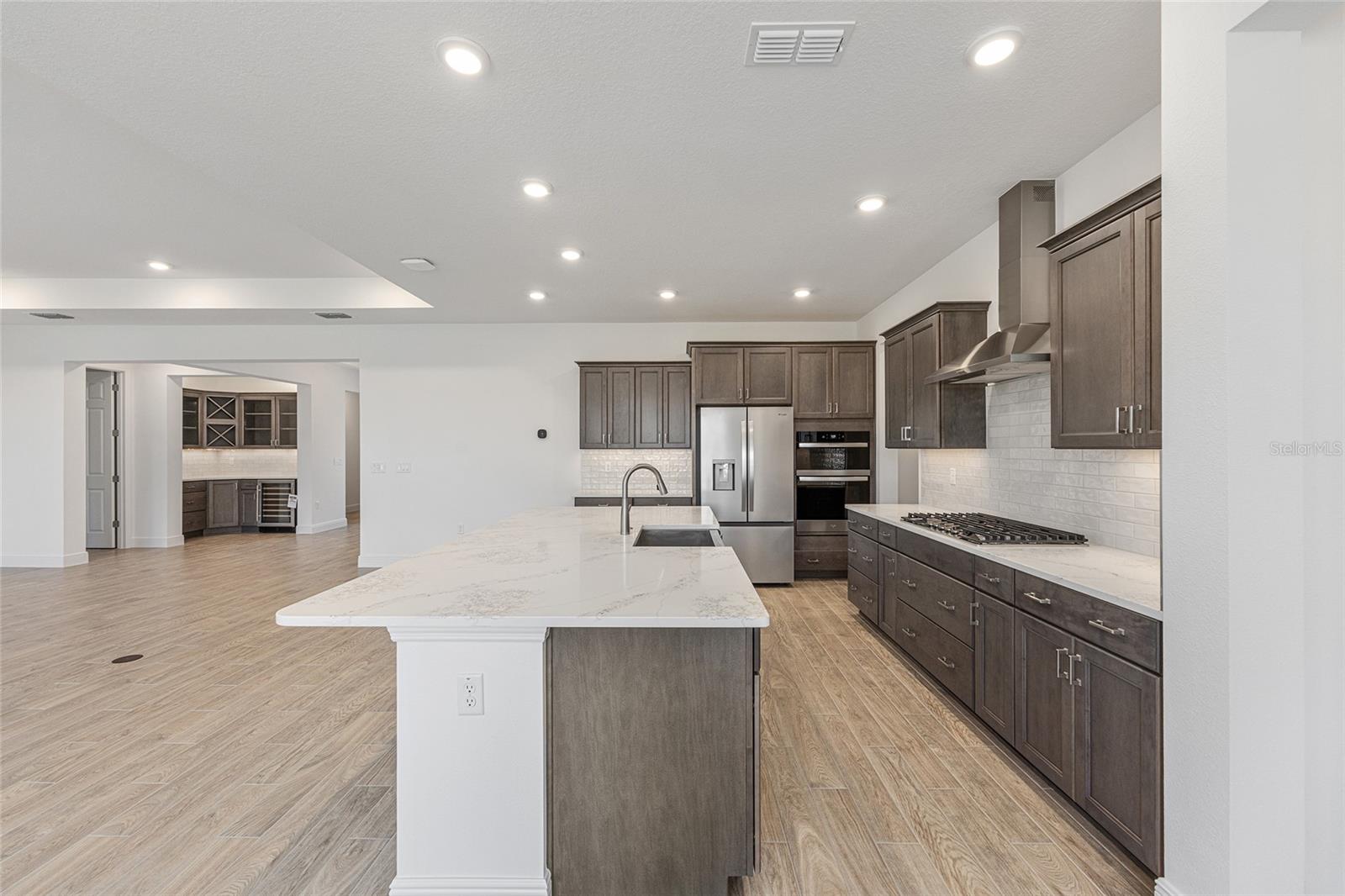 CANDLHER HILLS - Residential