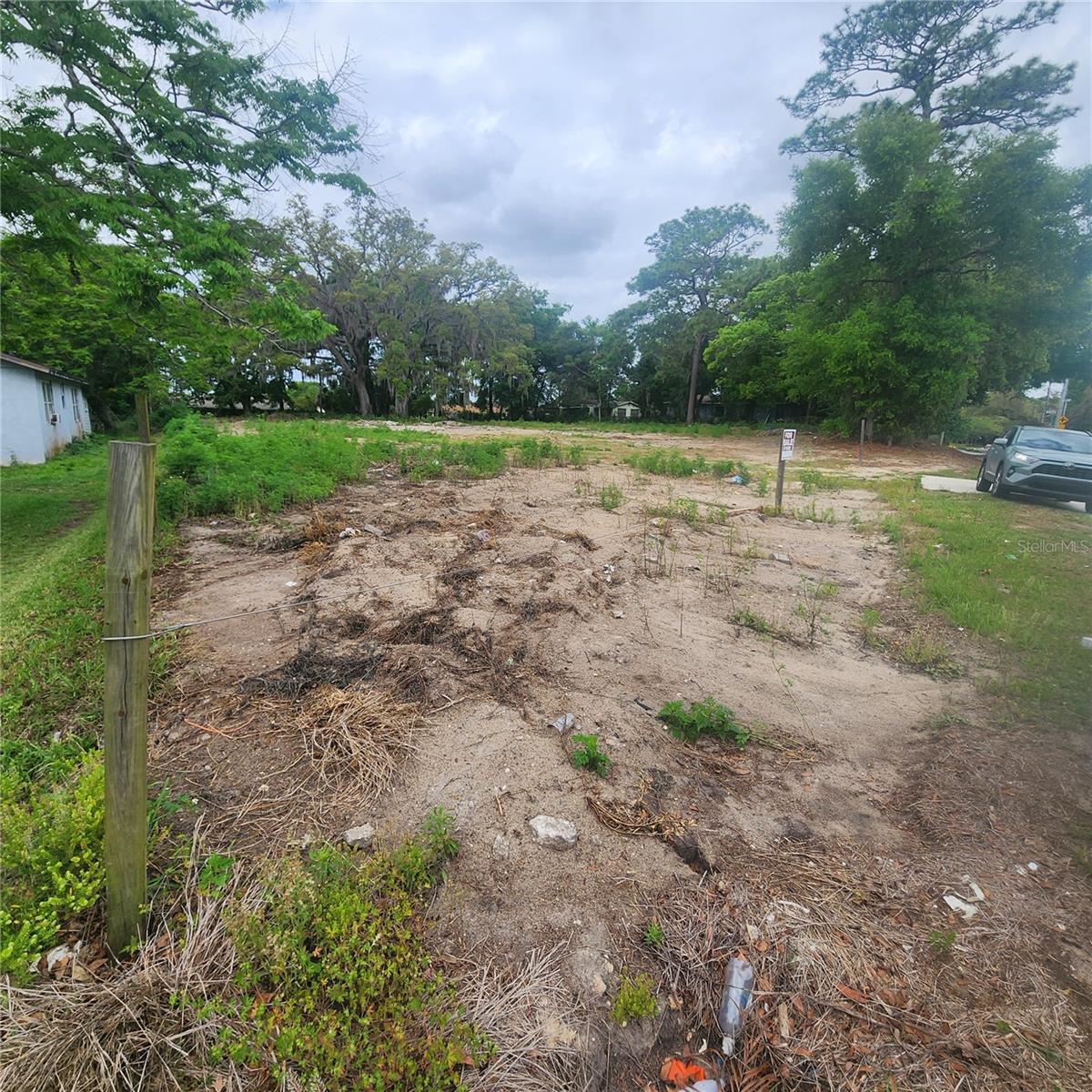 ACREAGE - Land