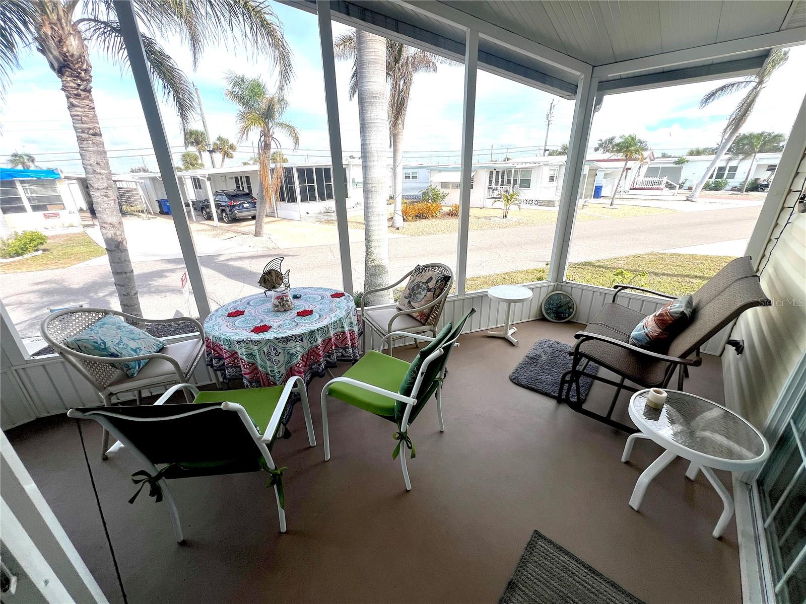 COUNTRY CLUB ESTATES - Residential