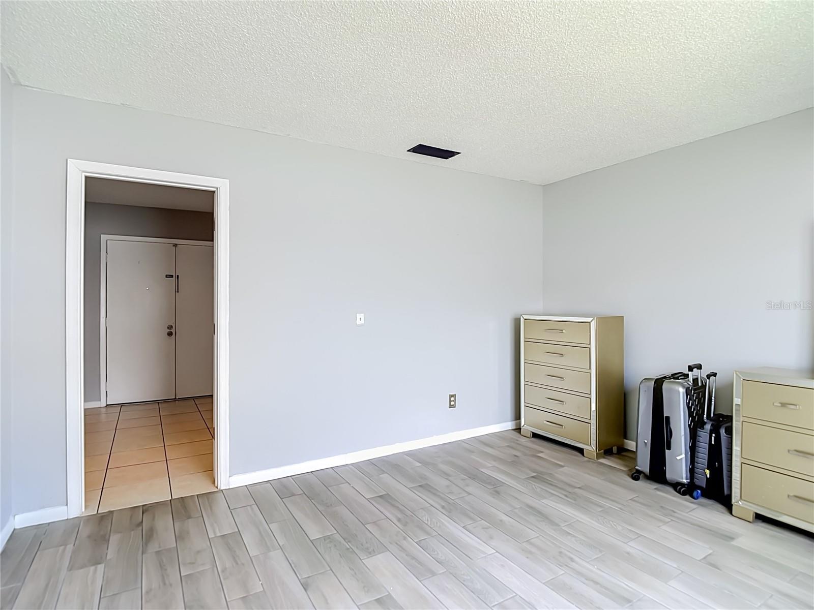 BLOOMINGDALE SEC C UNIT 3 - Residential