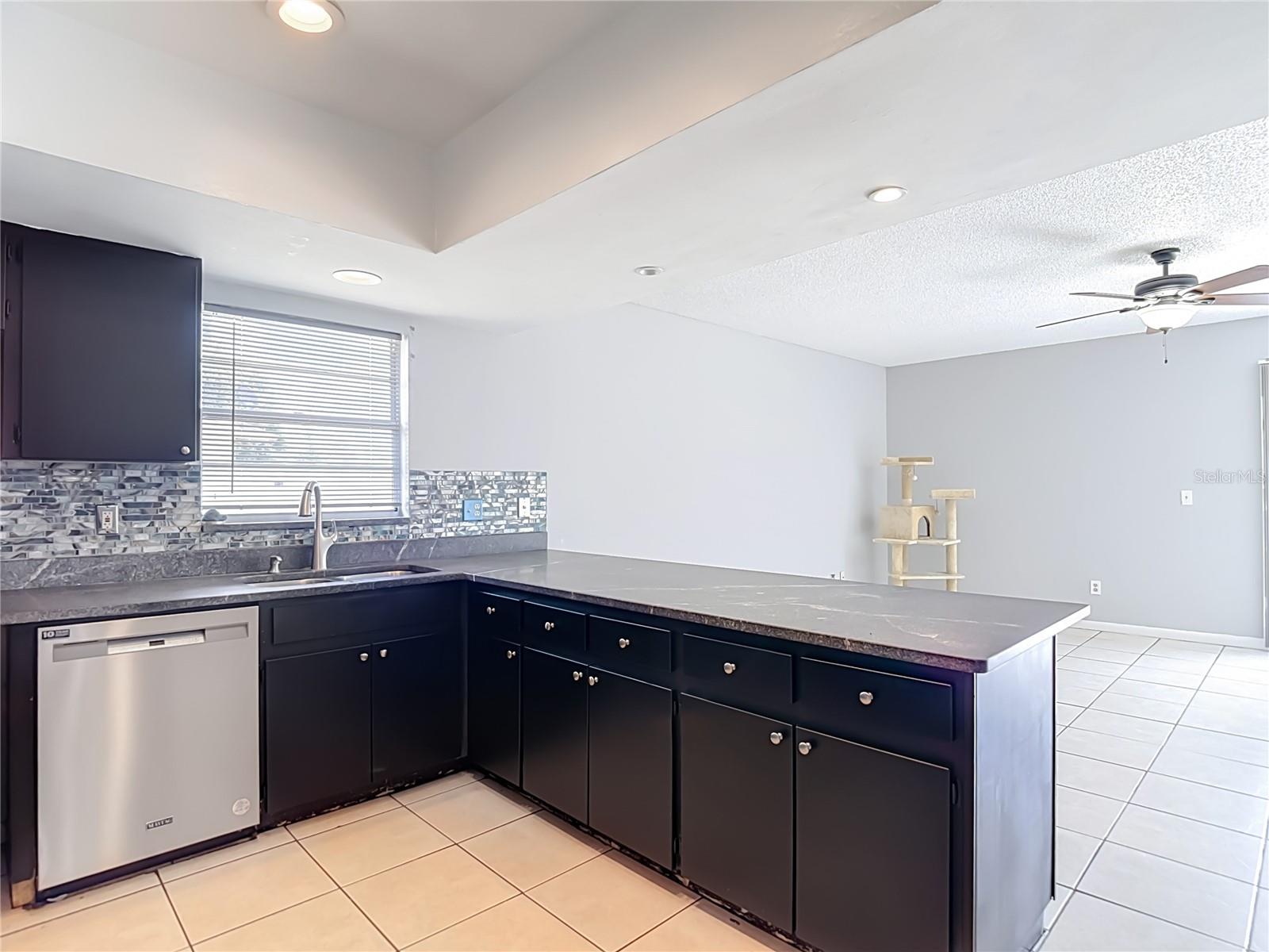 BLOOMINGDALE SEC C UNIT 3 - Residential