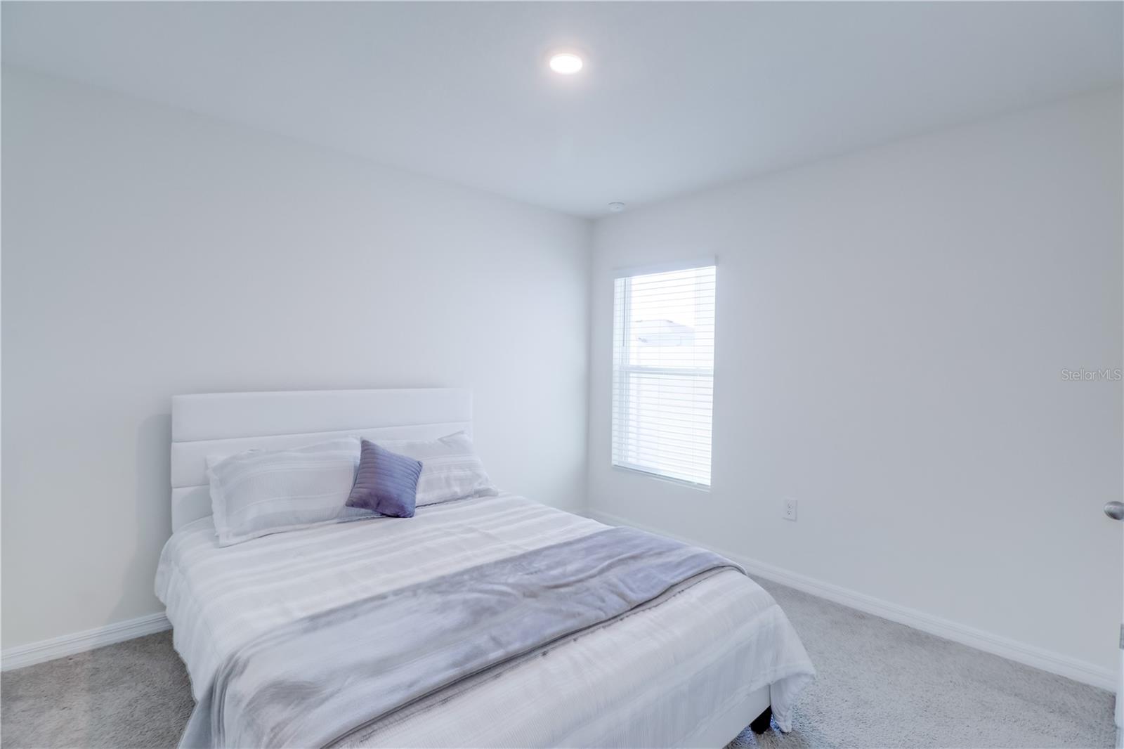 OCALA XINGS SOUTH PH ONE - Residential Lease