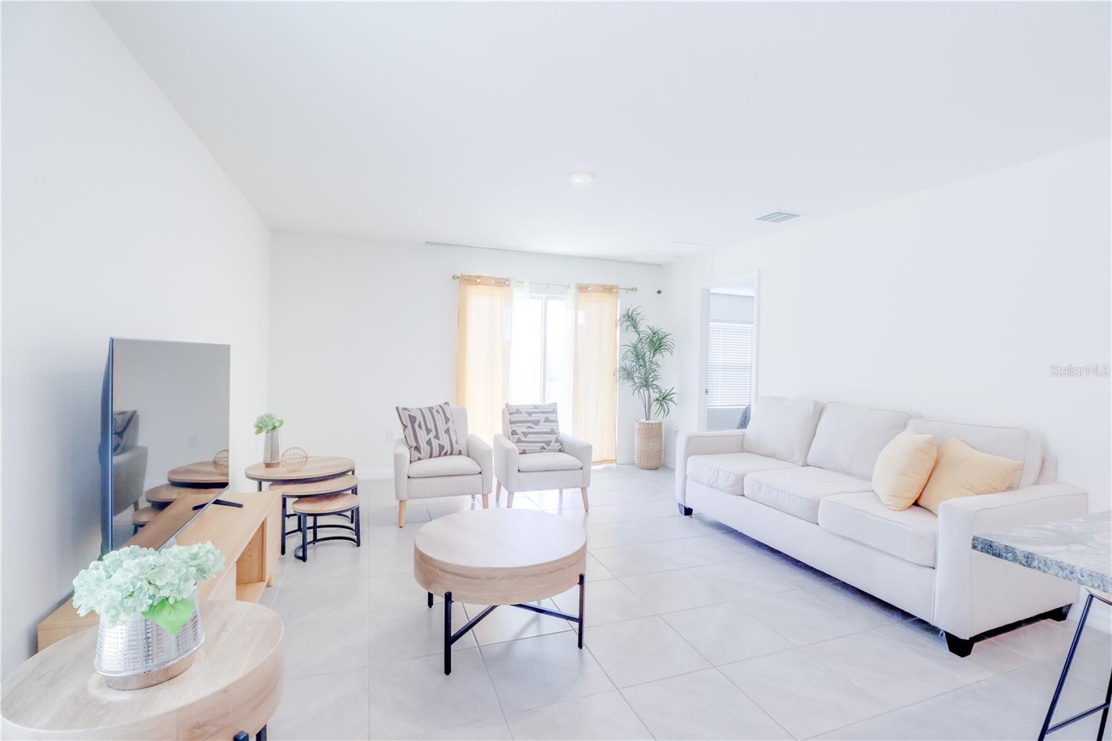 OCALA XINGS SOUTH PH ONE - Residential Lease