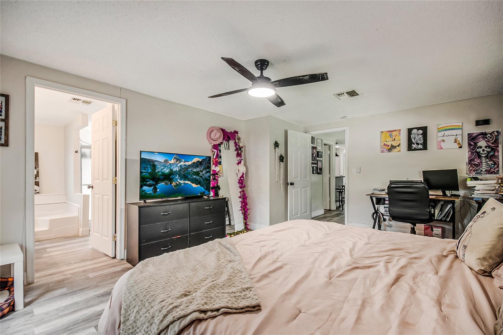 BROADMOOR - Residential