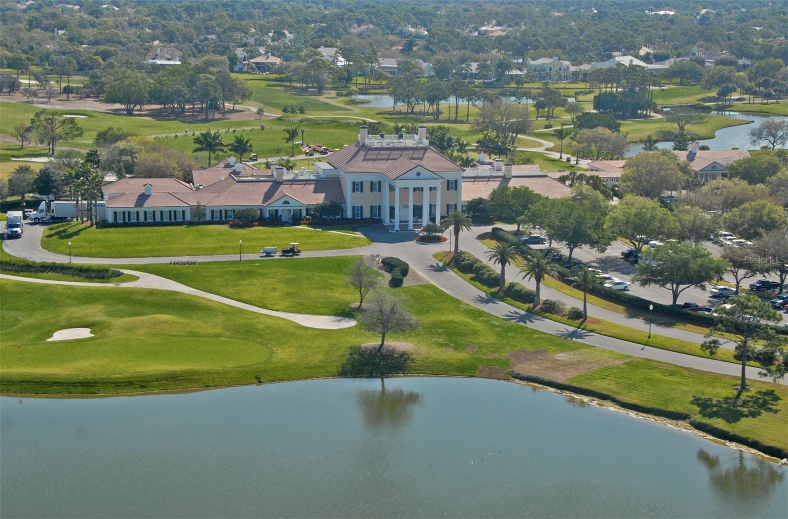 WINDSOR LODGE AT THE OAKS - Residential