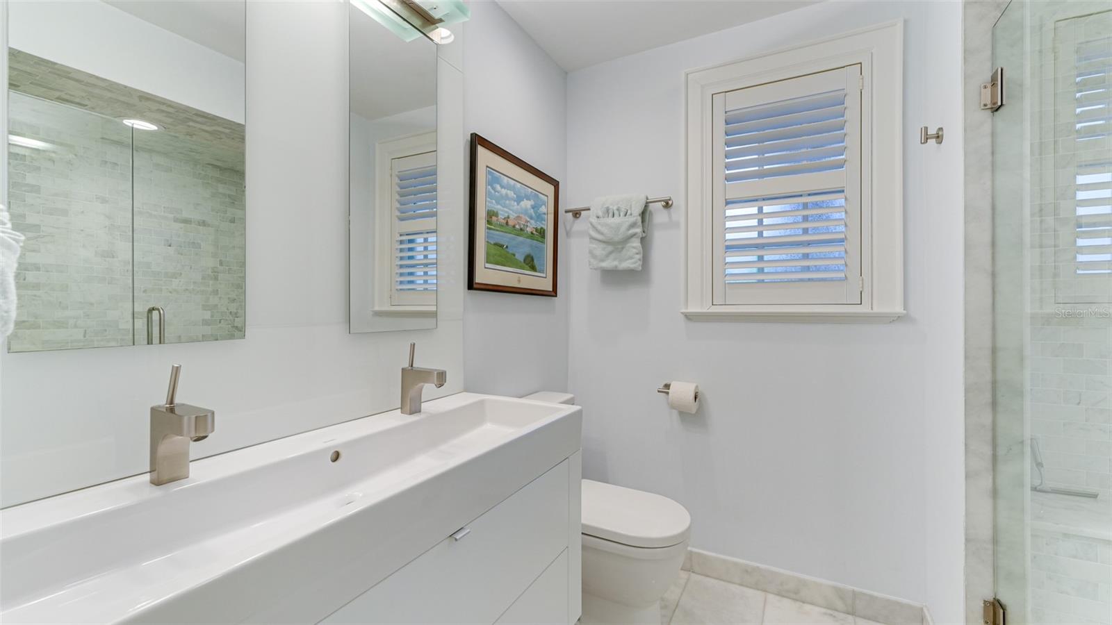 WINDSOR LODGE AT THE OAKS - Residential