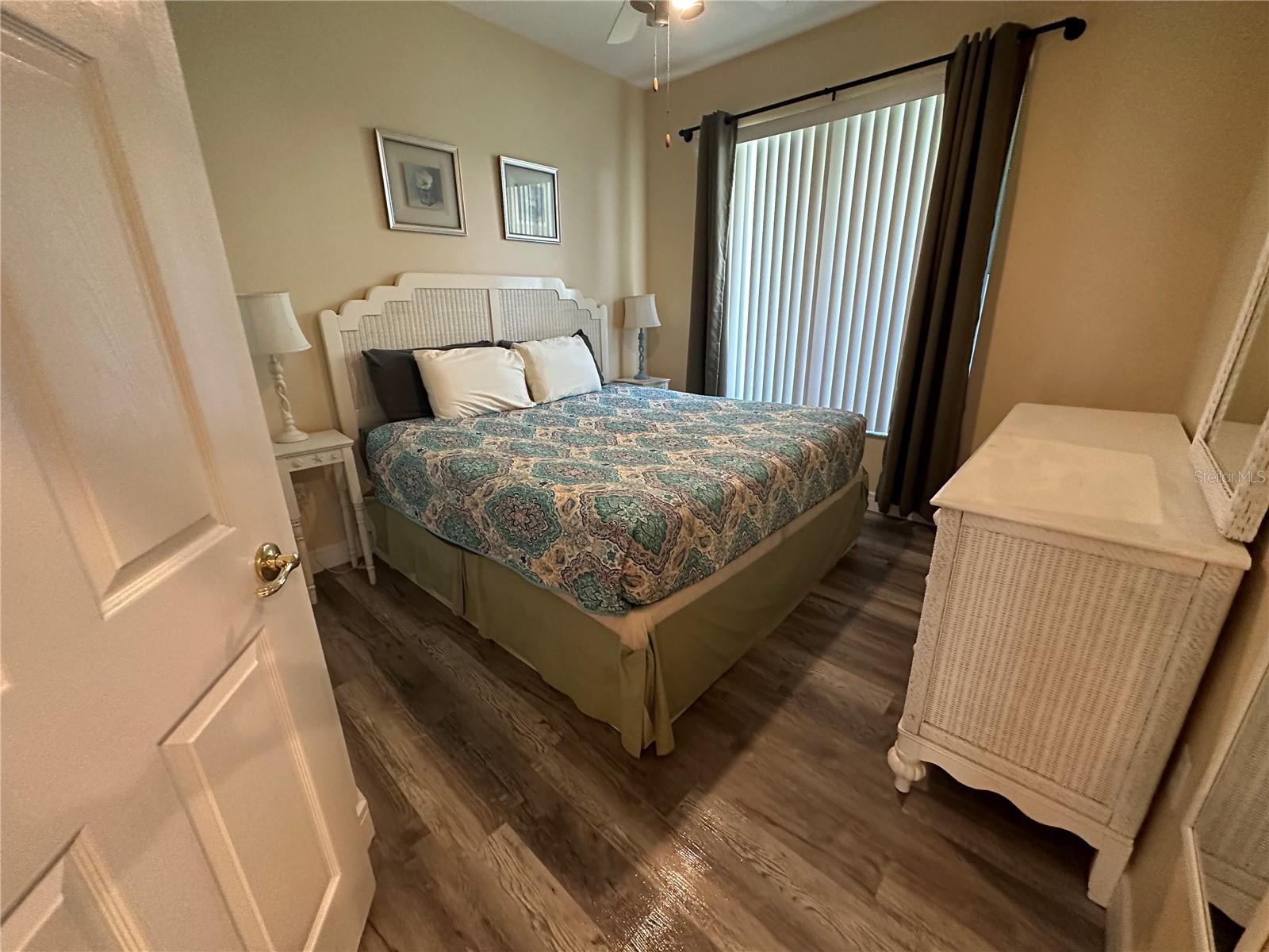 SUNSET LAKES PH 1 - Residential