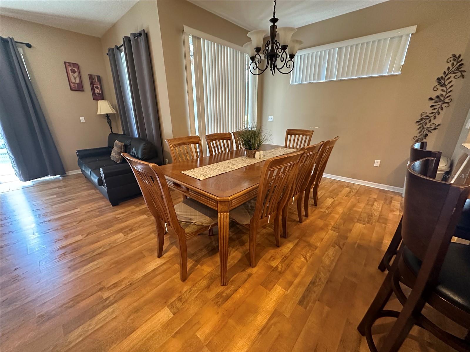SUNSET LAKES PH 1 - Residential