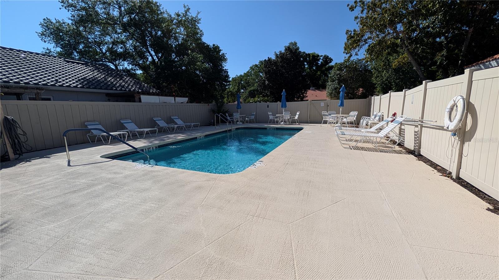 ROSEWOOD AT THE GARDENS - Residential