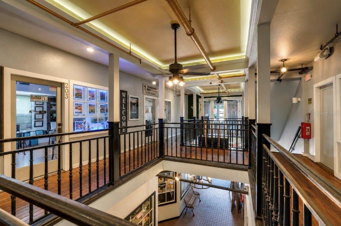MOUNT DORA - Commercial Sale